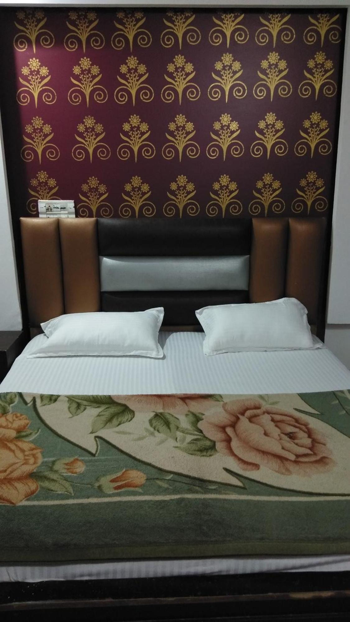 Hotel Euro International Yeni Delhi Dış mekan fotoğraf