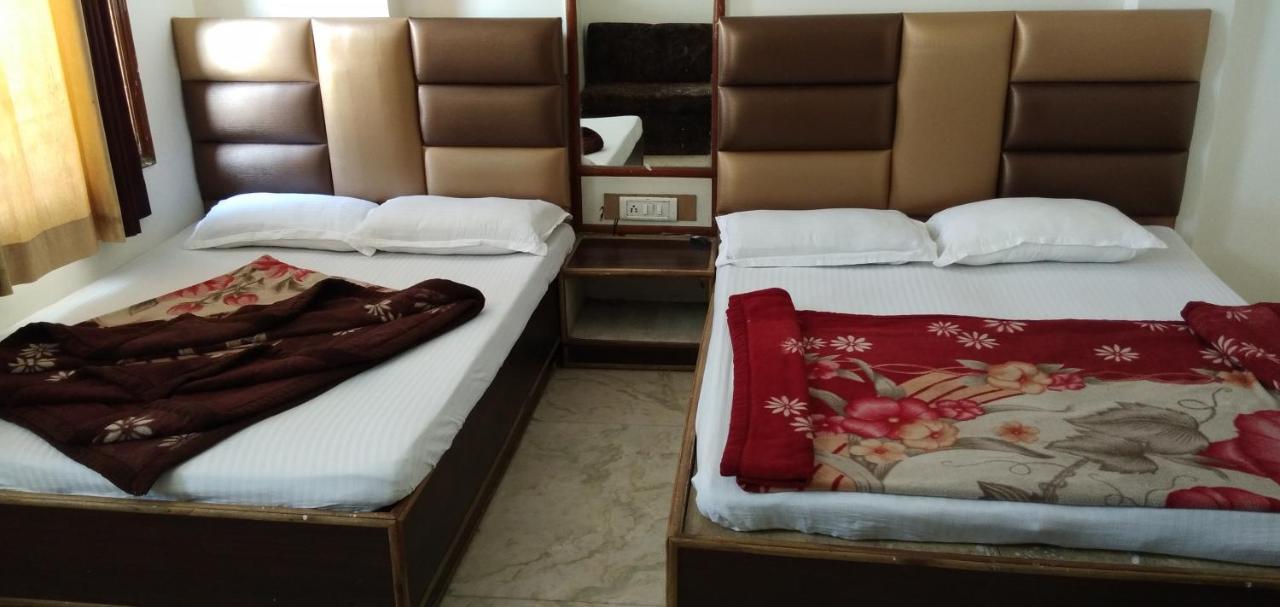 Hotel Euro International Yeni Delhi Dış mekan fotoğraf