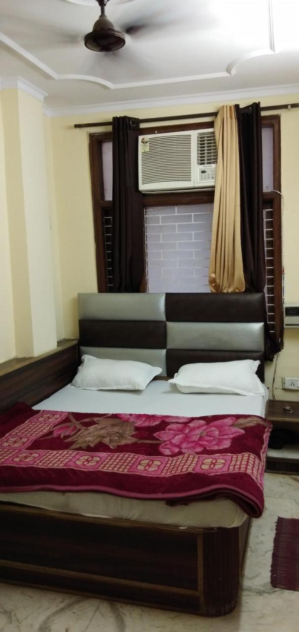 Hotel Euro International Yeni Delhi Dış mekan fotoğraf