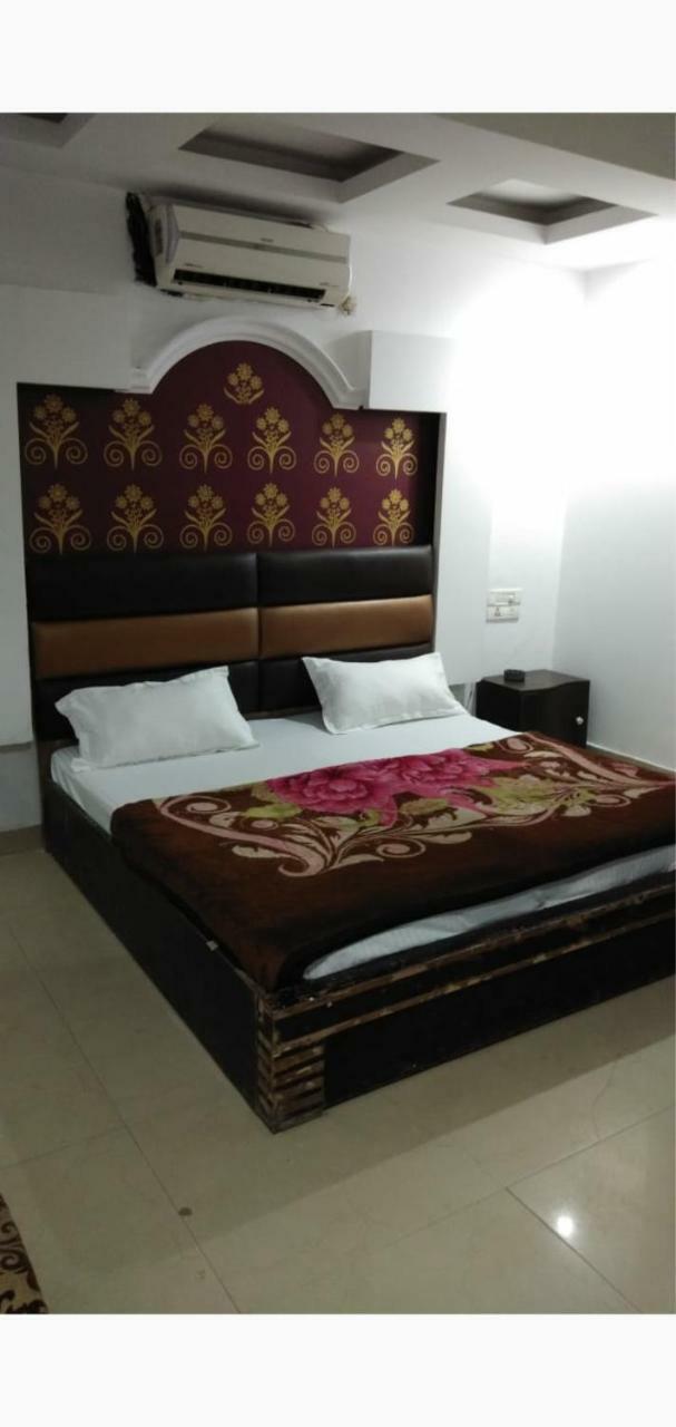 Hotel Euro International Yeni Delhi Dış mekan fotoğraf